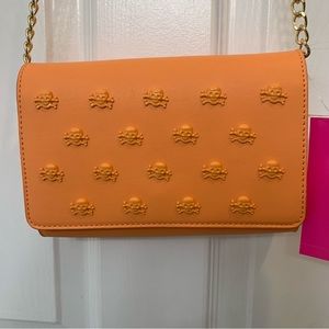 Betsy Johnson Skull Crossbody, Betsy Johnson Purse, Betsy Johnson Skull Purse